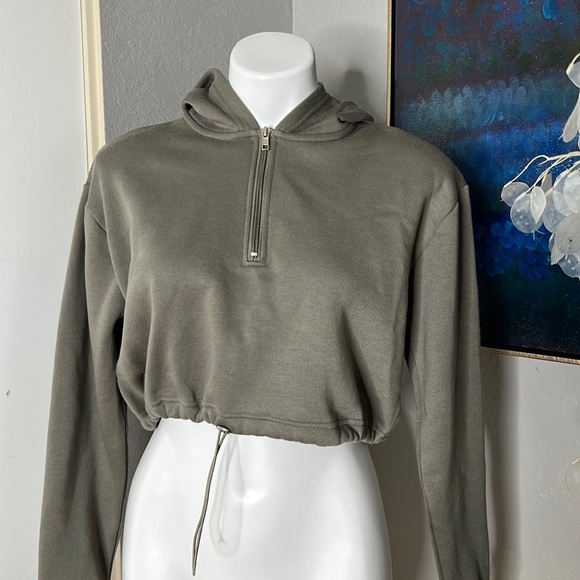 Forever 21 Sweaters - NWT forever athletic pullover sage quarter zip size S